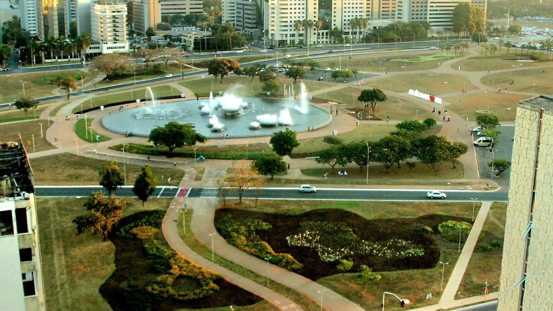 Επικοινωνία με το Flat Moderno E Completo - Proximo Ao Eixo Monumental